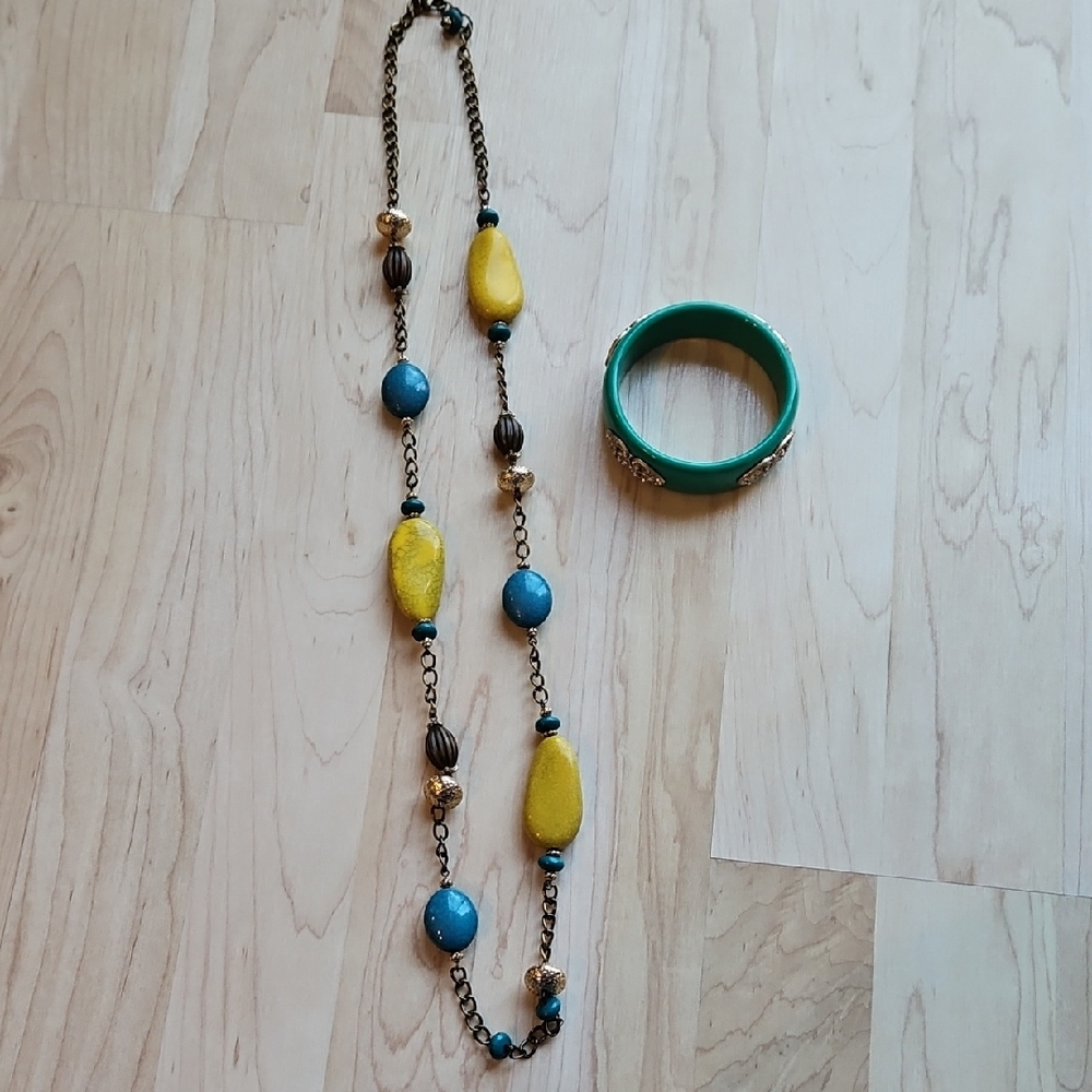 Premier Designs Buenos Aires Necklace Green Acrylic Bangle Bracelet Lot
